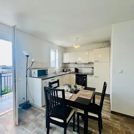 4 Pers - - Terrasse - Centre *